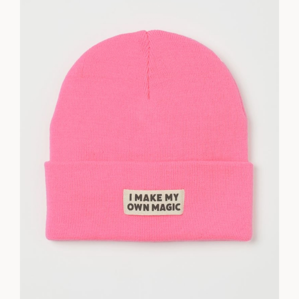 🆕H&M "I MAKE MY OWN MAGIC". Fine-knit Hat in Bubblegum Pink